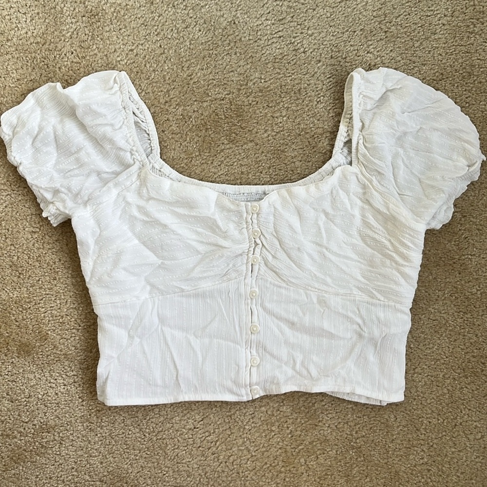 Like New Hollister Puff Sleeve Crop Top in White Women’s Large